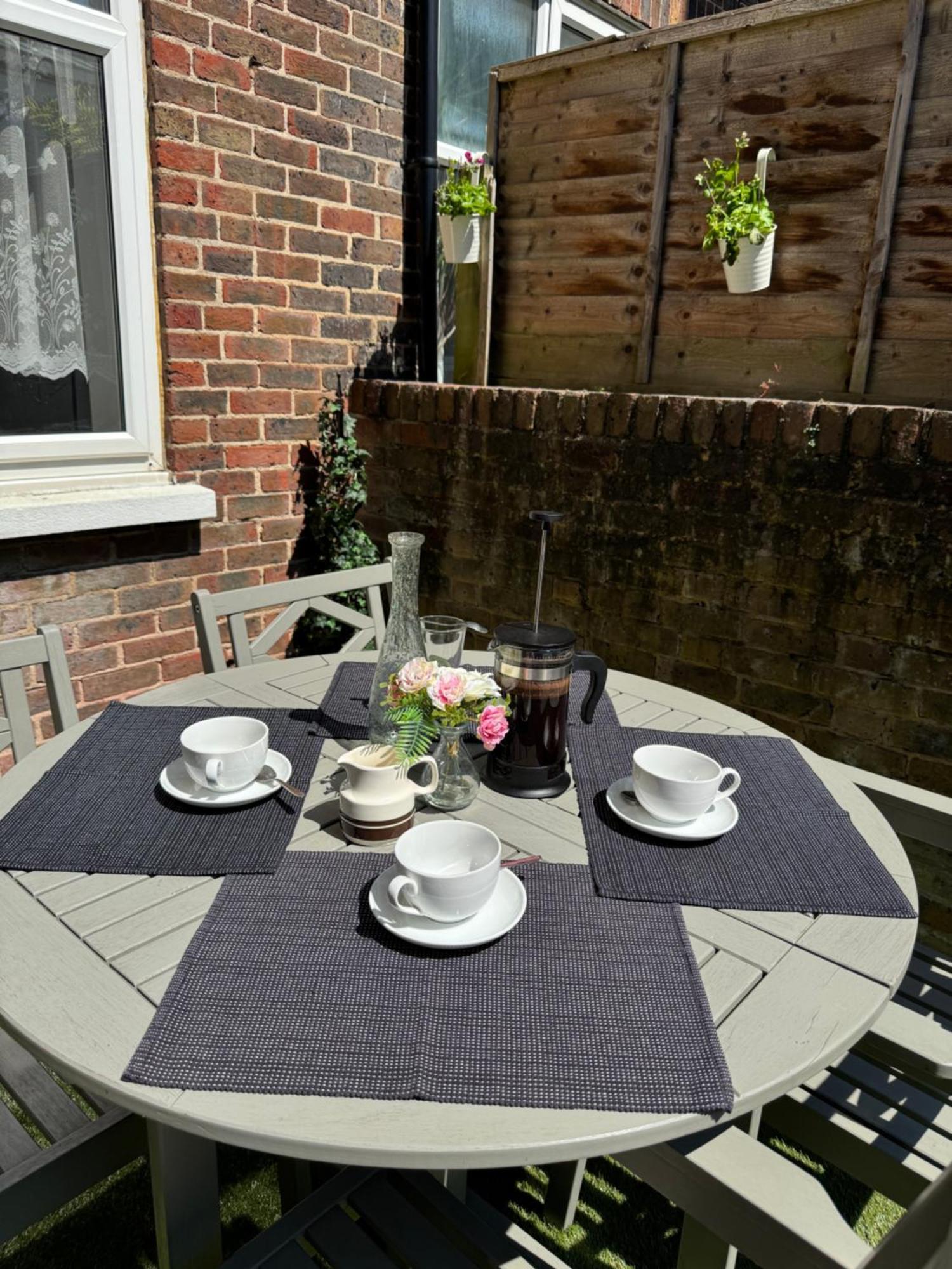 2 Bedroom Apartment Ground Floor Eastbourne Town Centre Экстерьер фото